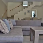 Babis House Καραβόμυλος